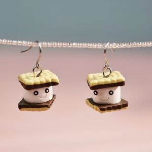 NEW Adorable S'mores Earrings